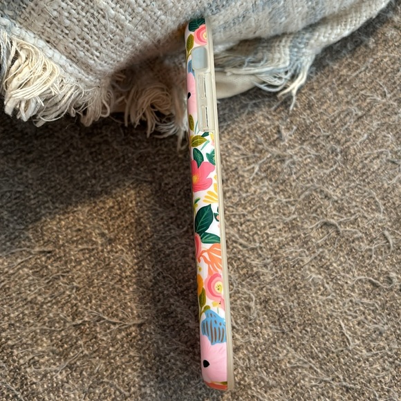 iPhone XR Case - Picture 4 of 4